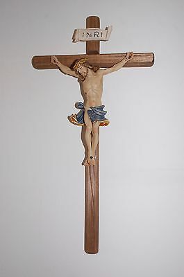 Crocifisso Barocco In Resina Cm 15 Su Croce Legno Altezza Cm 33 Panno Blu 